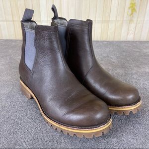 CHACO Chelsea Brown Leather Boots Size 6.5